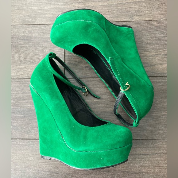 Privileged Lime Green Platform Wedges - Picture 1 of 6